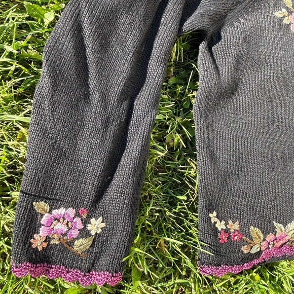 Vtg All Points by Reference Point Knit Sweater Size XL Black Floral Embroidered - Picture 9 of 10